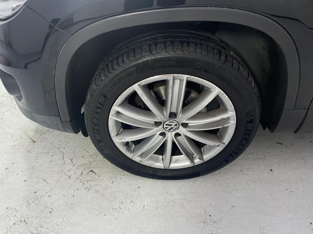 Photo '10' of Volkswagen Tiguan