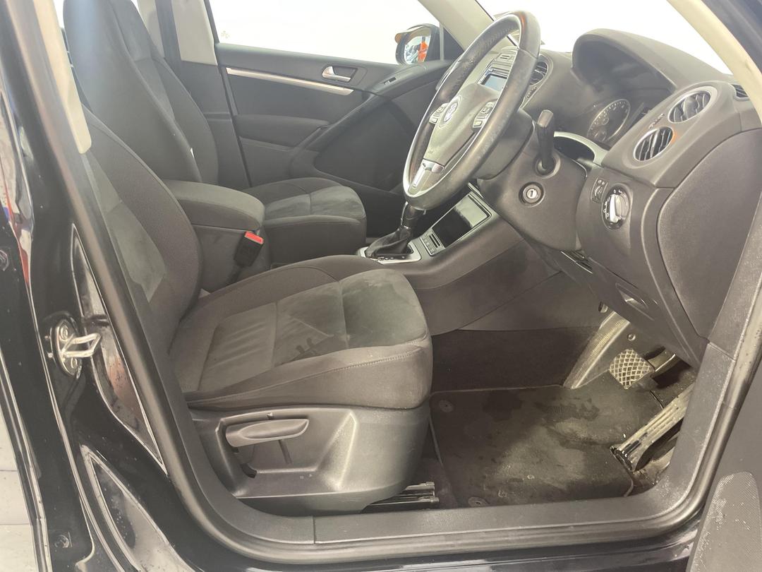 Photo '16' of Volkswagen Tiguan