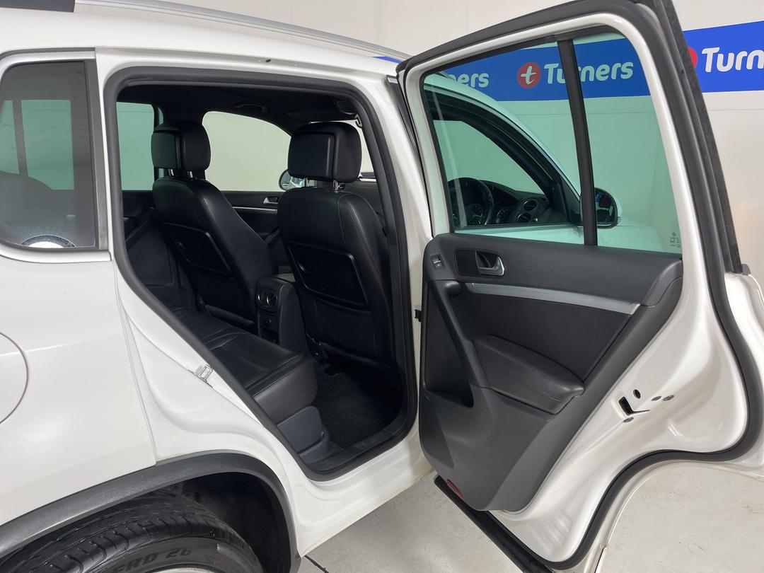 Photo '17' of Volkswagen Tiguan TSI 132KW