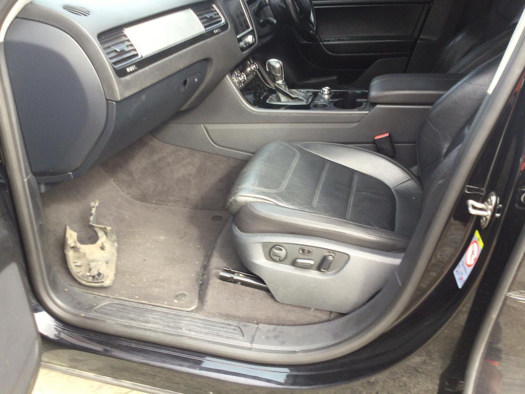 Photo '21' of Volkswagen Touareg TDI 150KW BMT