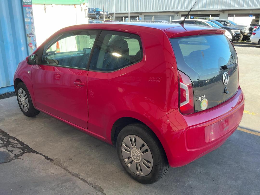 Photo '9' of Volkswagen UP ! (ASG) Photo '9' of Volkswagen UP ! (ASG)