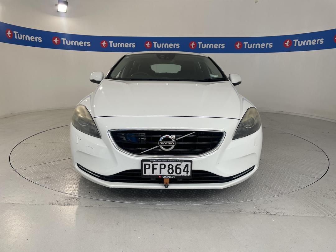 Photo '2' of Volvo V40