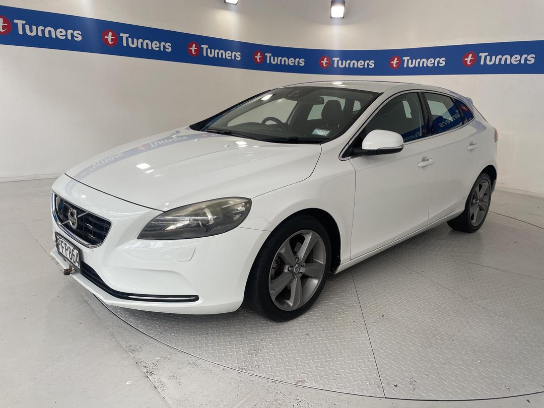 Photo '4' of Volvo V40