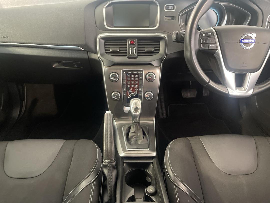 Photo '18' of Volvo V40