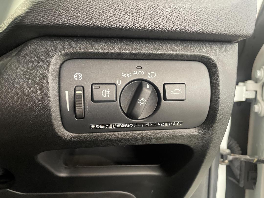 Photo '25' of Volvo V40