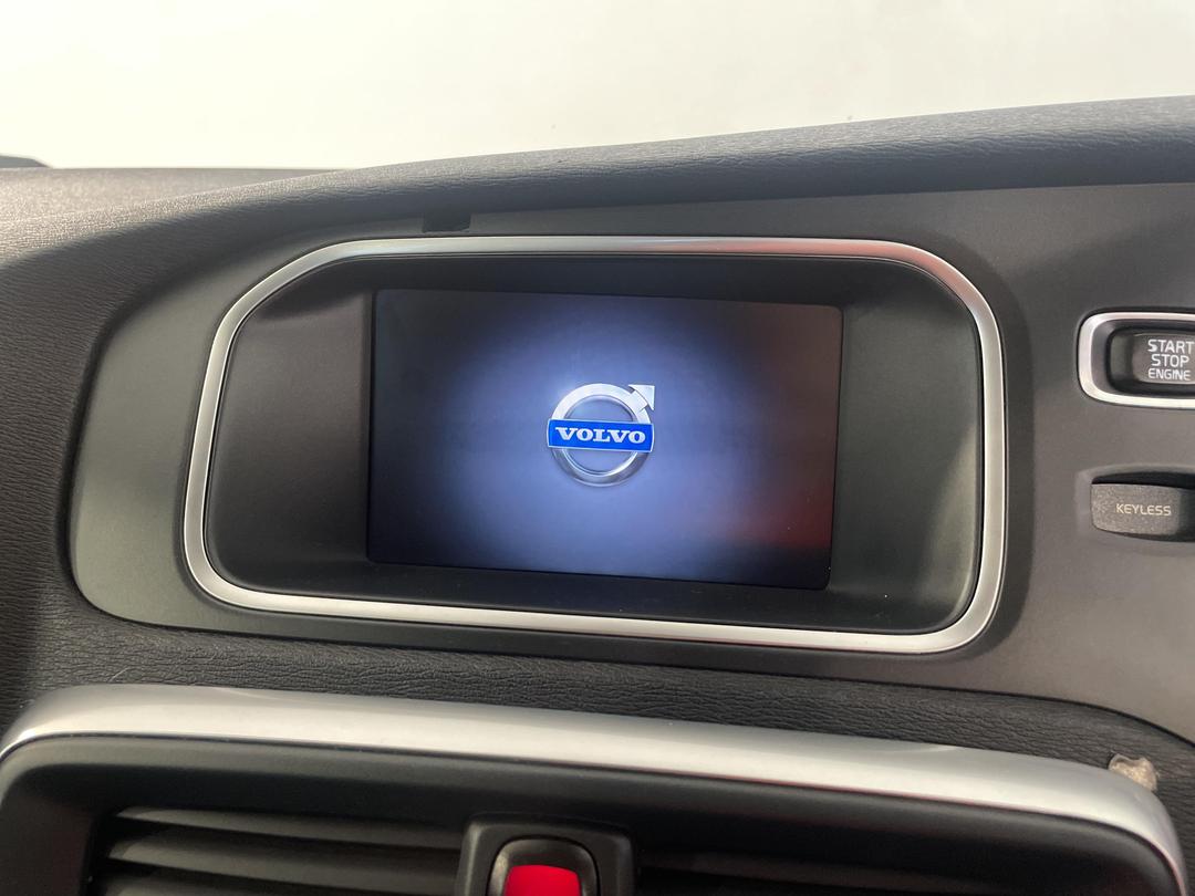 Photo '29' of Volvo V40