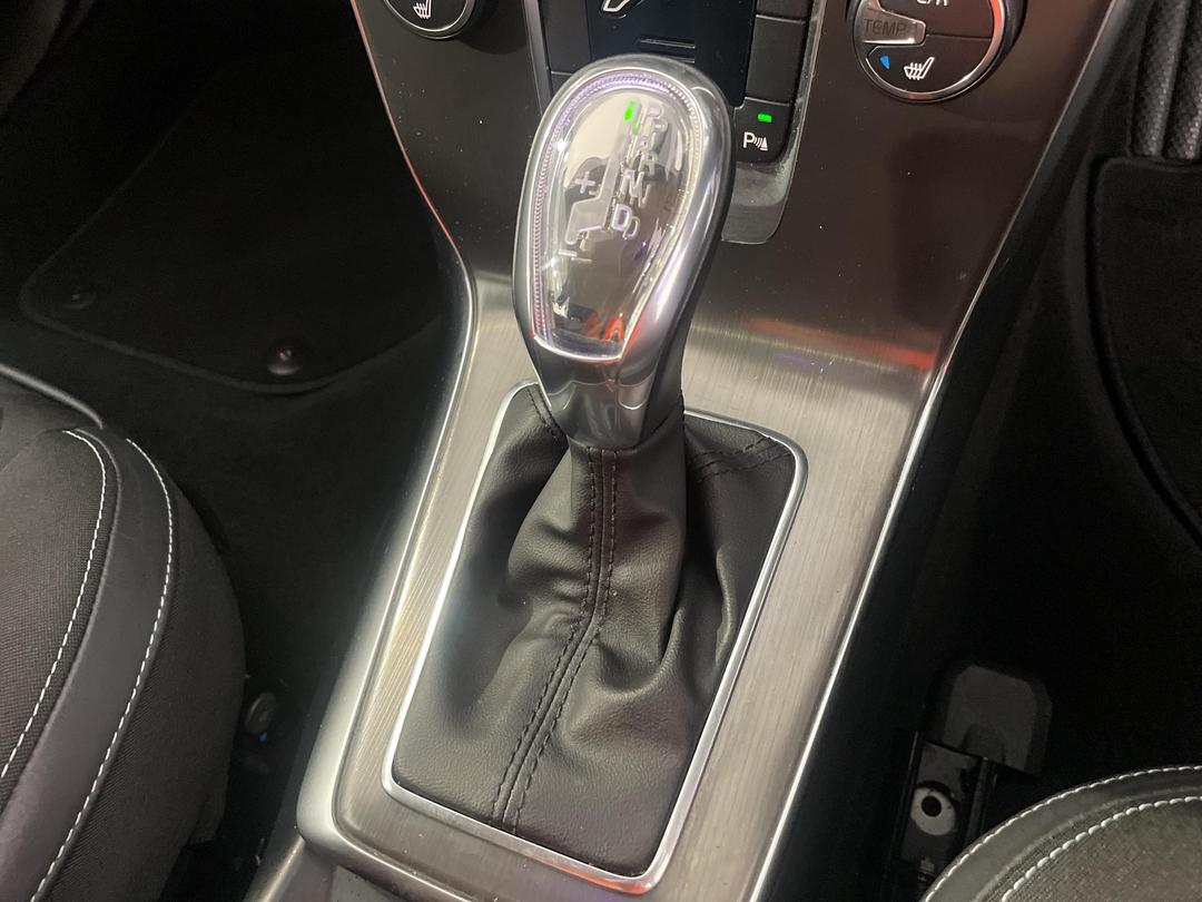 Photo '31' of Volvo V40