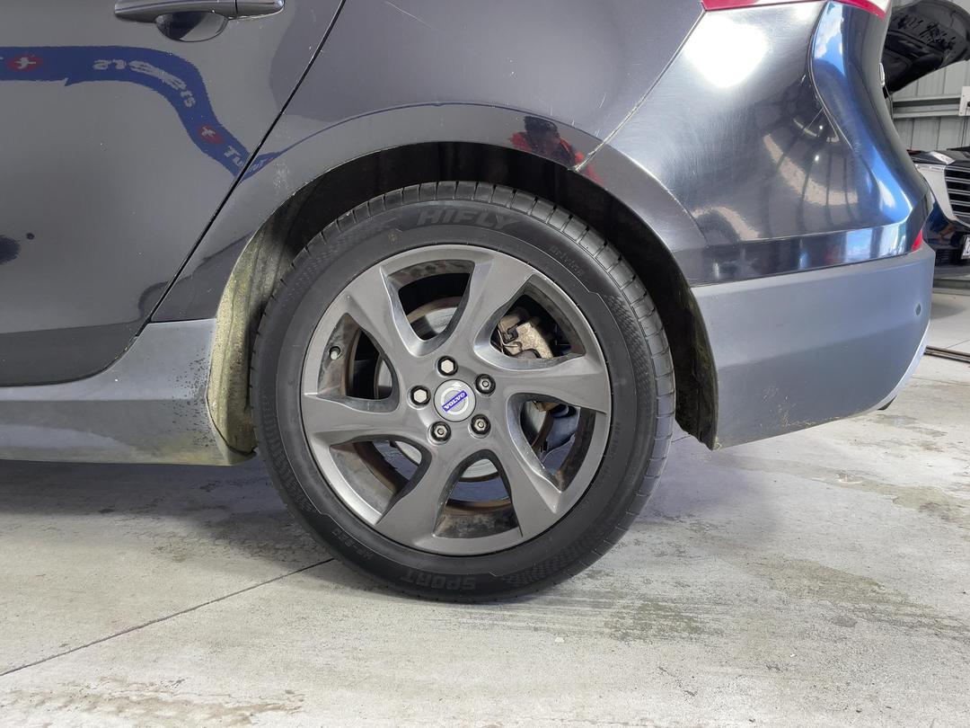 Photo '9' of Volvo V40 Cross Country T4 Photo '9' of Volvo V40 Cross Country T4