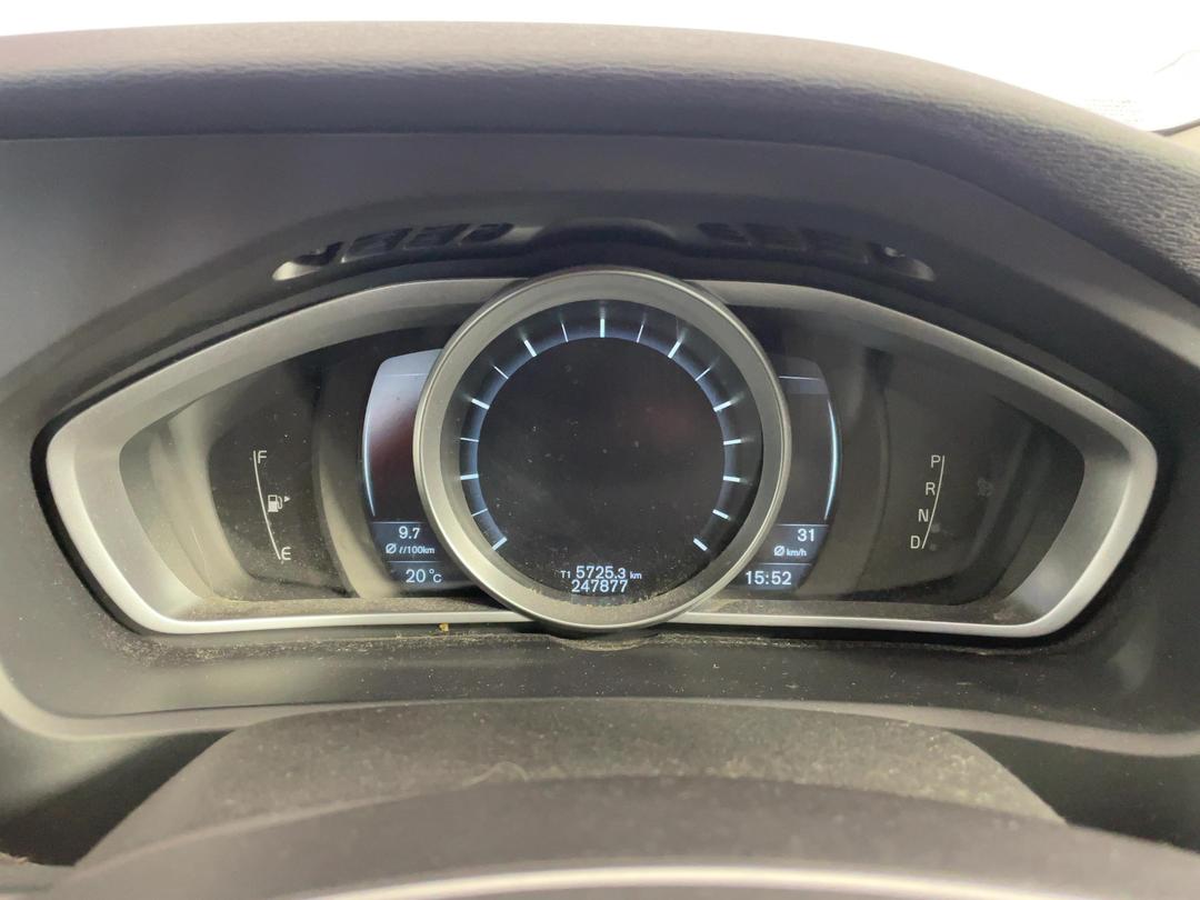 Photo '19' of Volvo V40 Cross Country T4 Photo '19' of Volvo V40 Cross Country T4