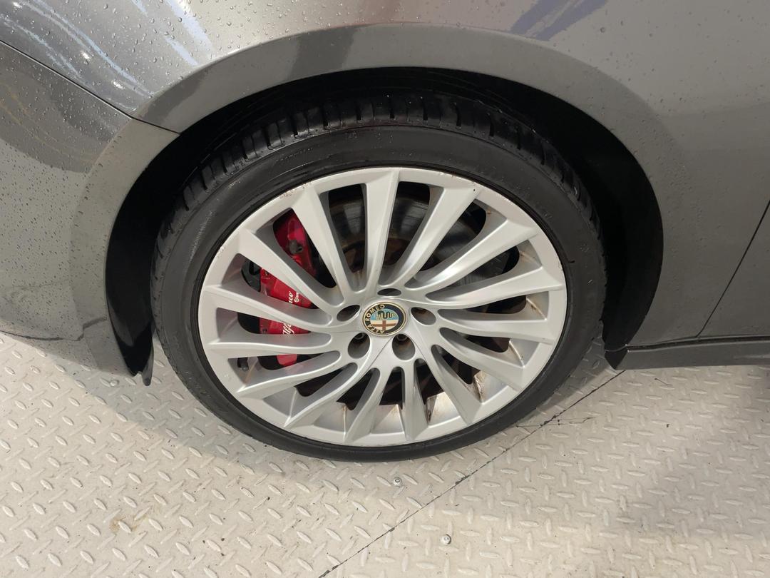 Photo '10' of Alfa Romeo Giulietta