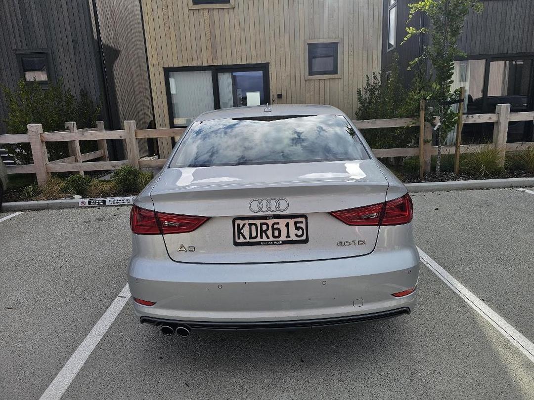 Photo '10' of Audi A3 A3 Sedan 2.0 TDI S T