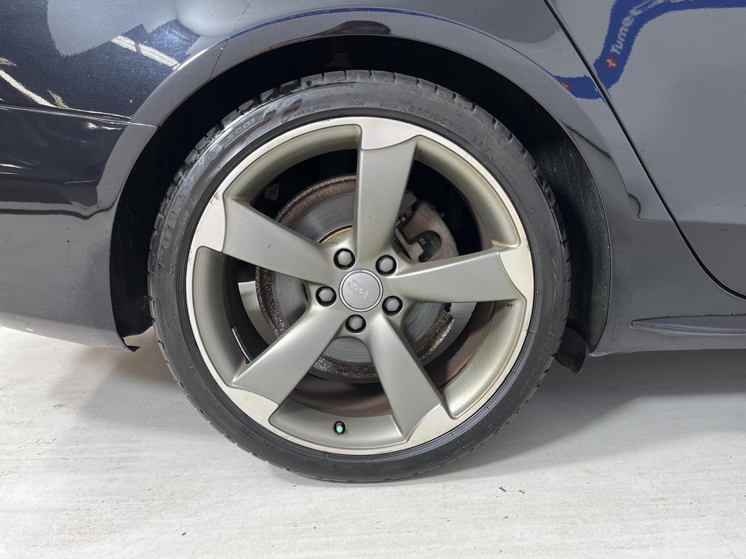 Photo '12' of Audi A4