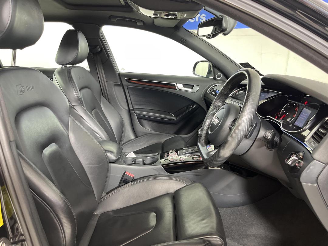 Photo '16' of Audi A4