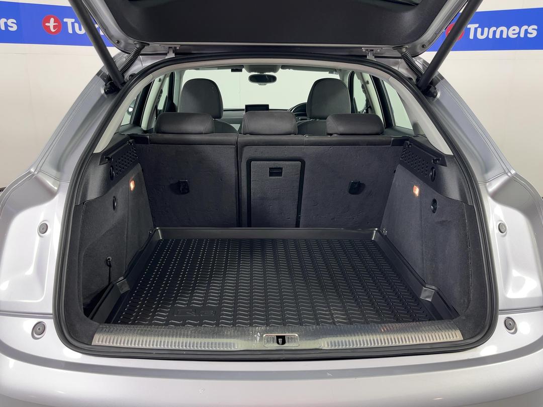 Photo '14' of Audi Q3