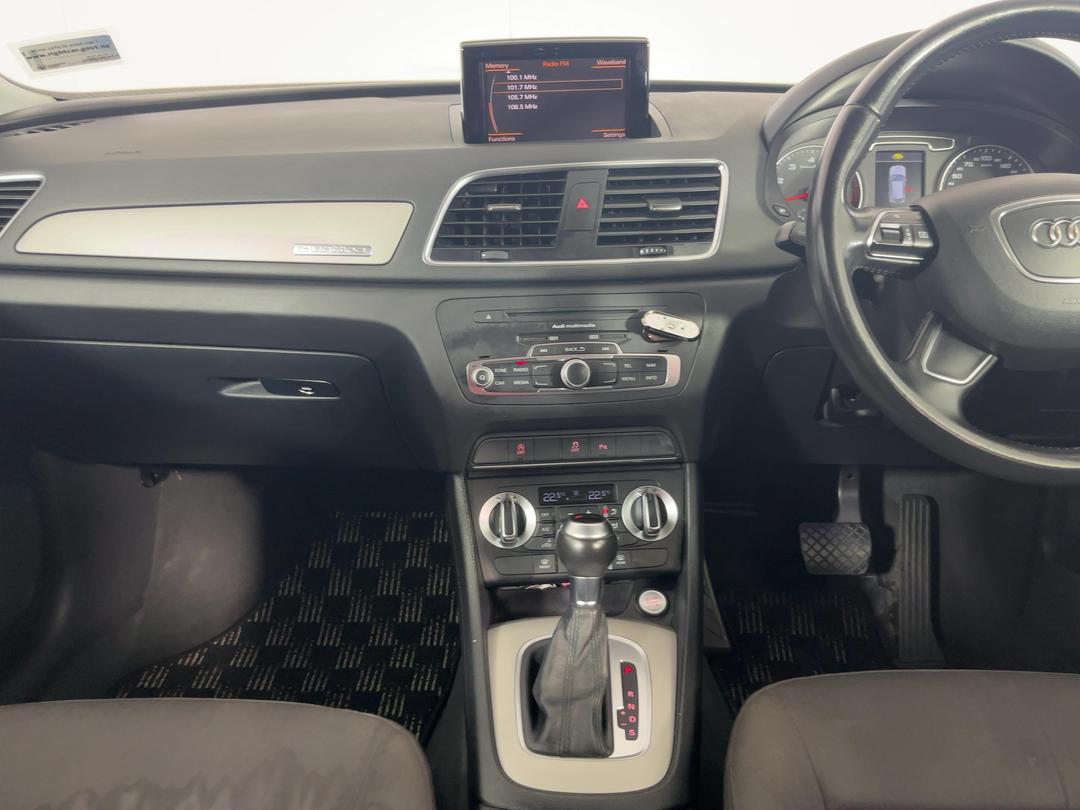 Photo '18' of Audi Q3
