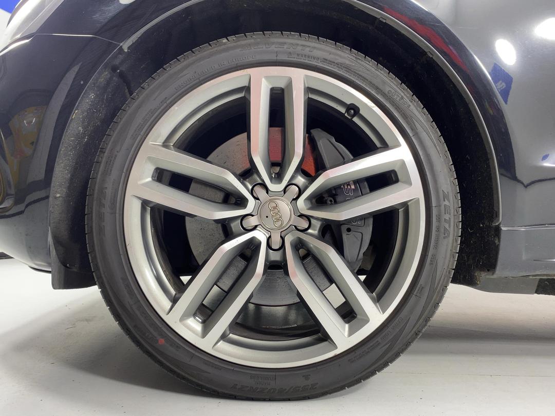 Photo '10' of Audi Q5