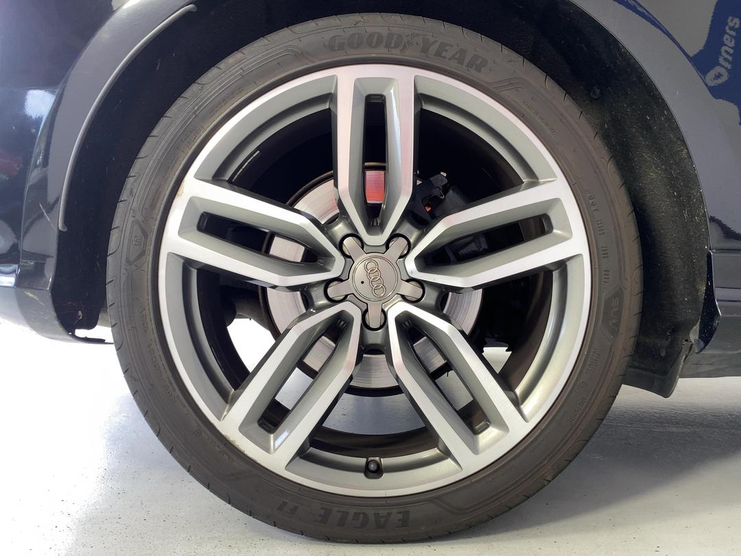 Photo '12' of Audi Q5