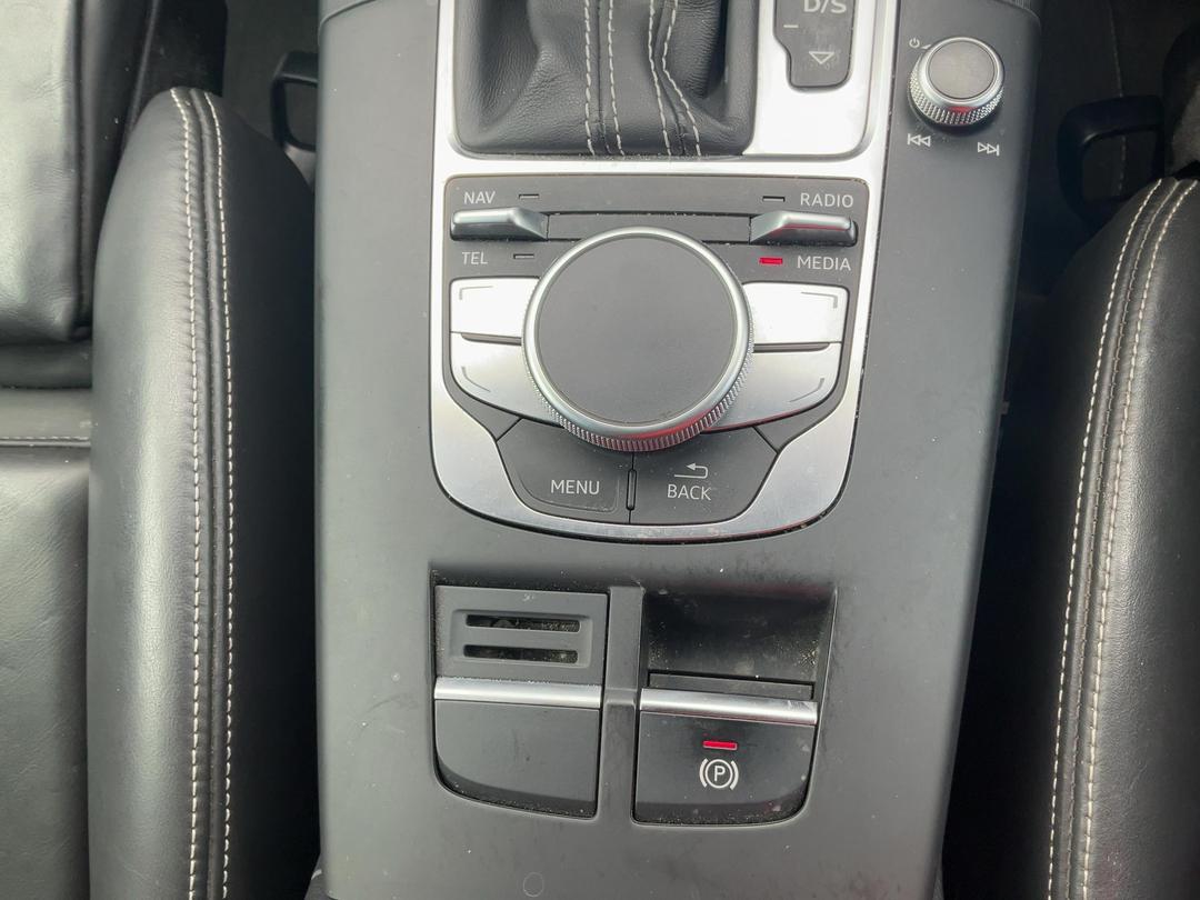 Photo '32' of Audi S3