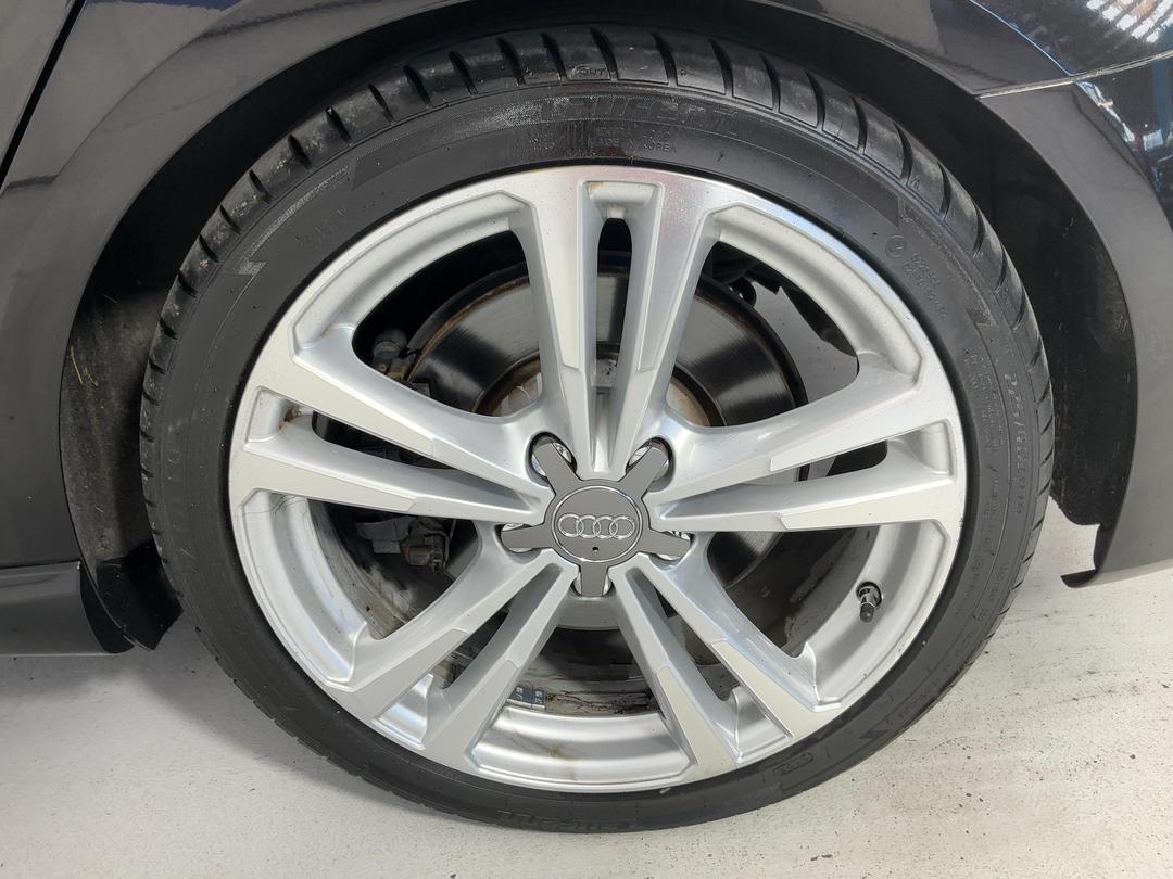 Photo '11' of Audi S3