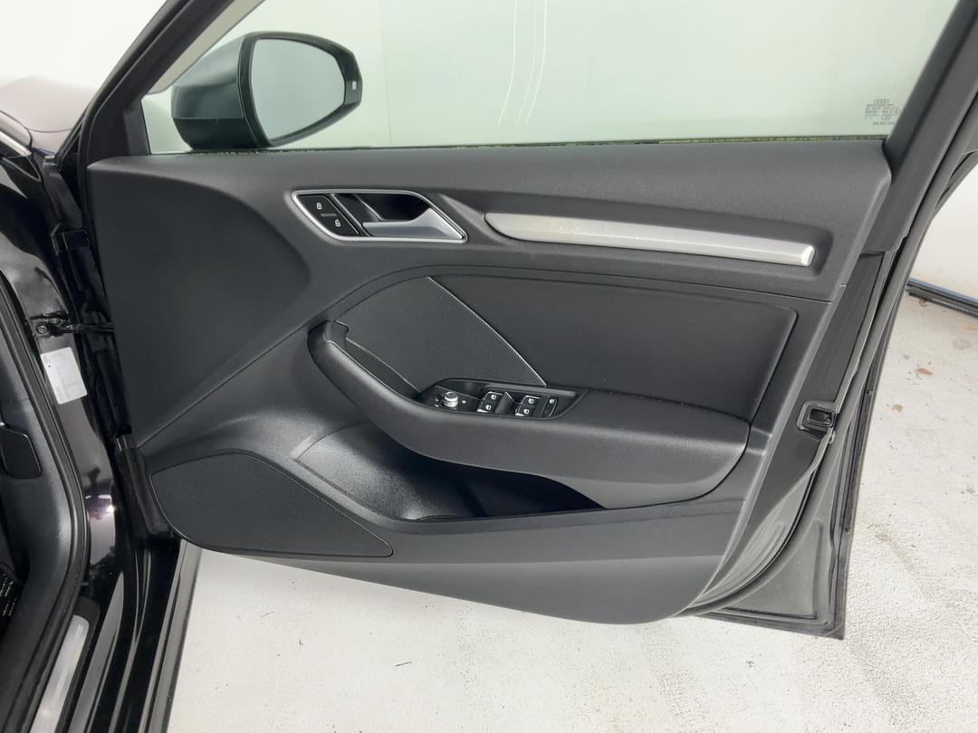 Photo '15' of Audi S3