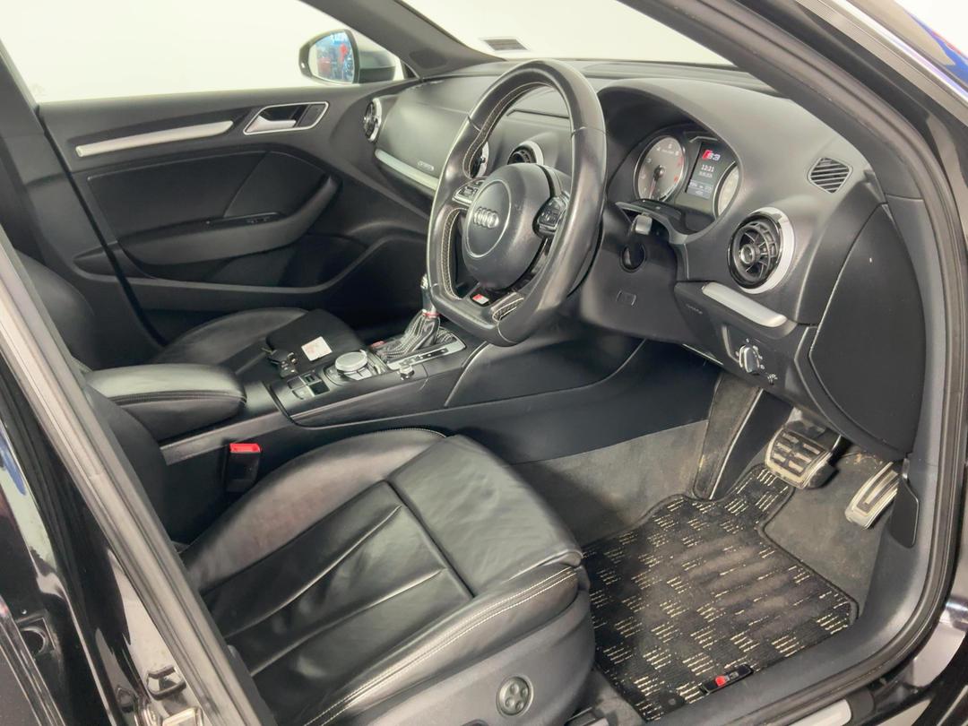 Photo '16' of Audi S3