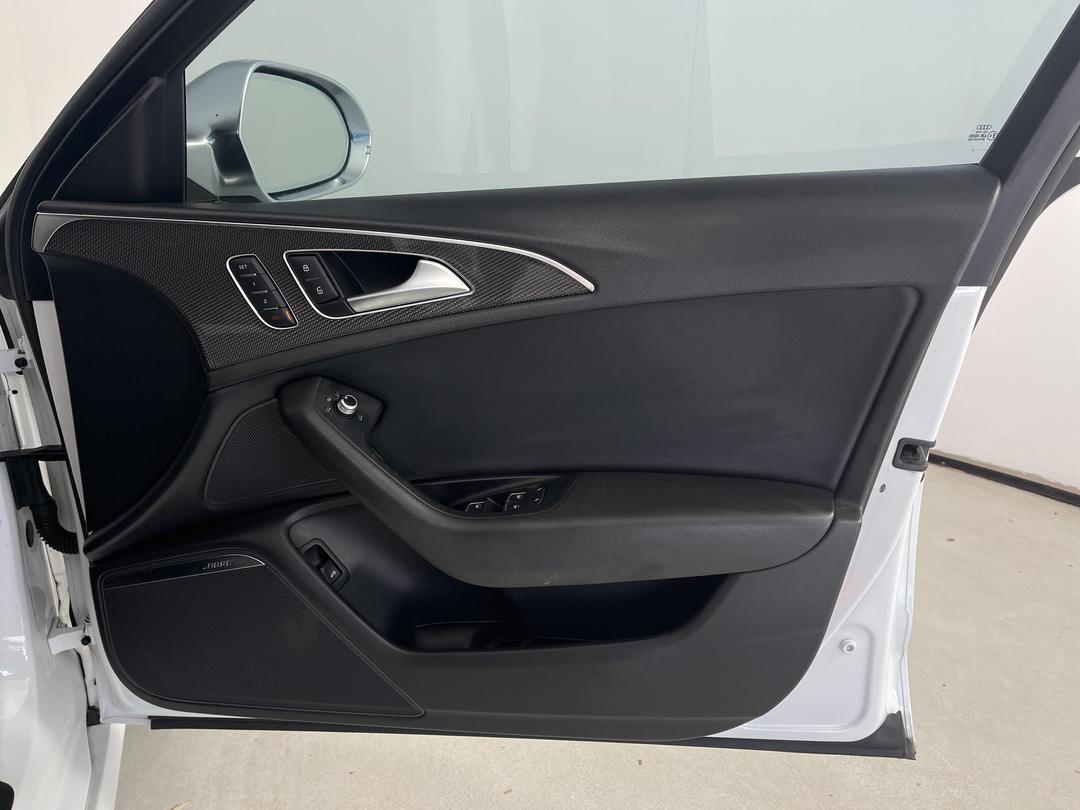 Photo '15' of Audi S6