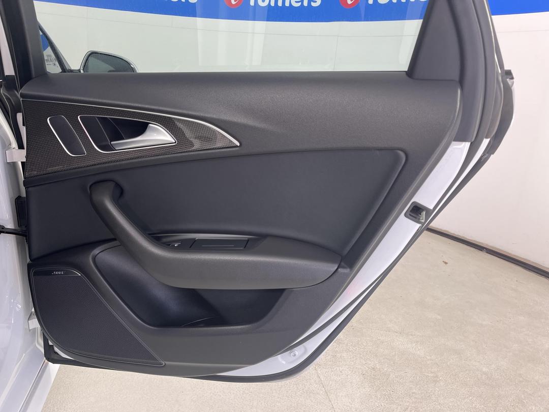 Photo '19' of Audi S6