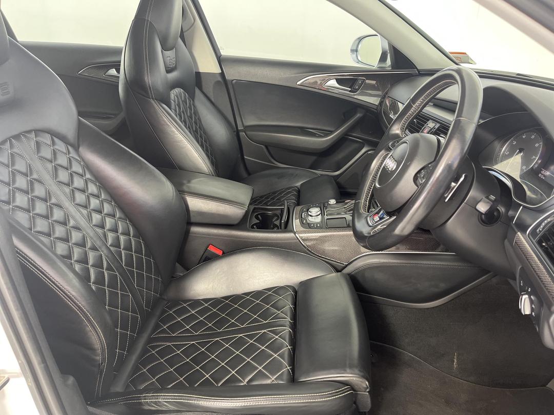 Photo '16' of Audi S6