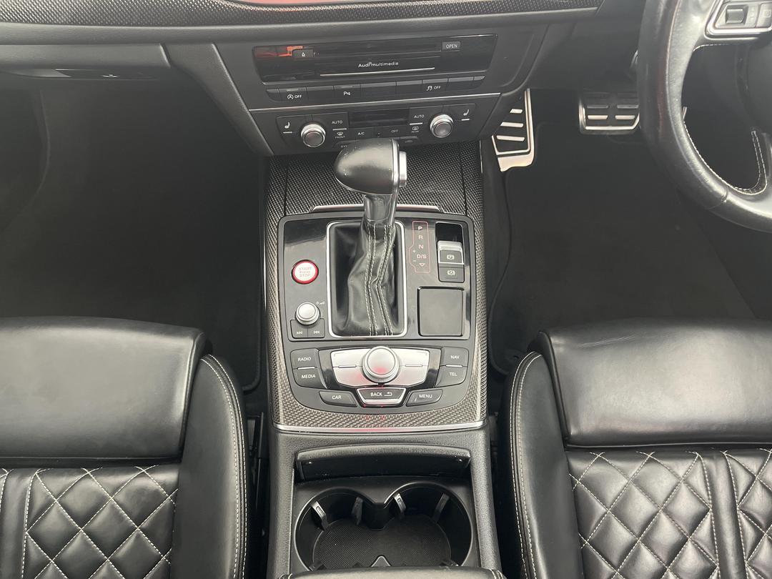 Photo '18' of Audi S6