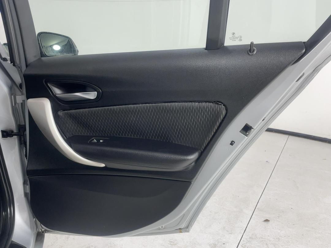 Photo '19' of BMW 1 Series