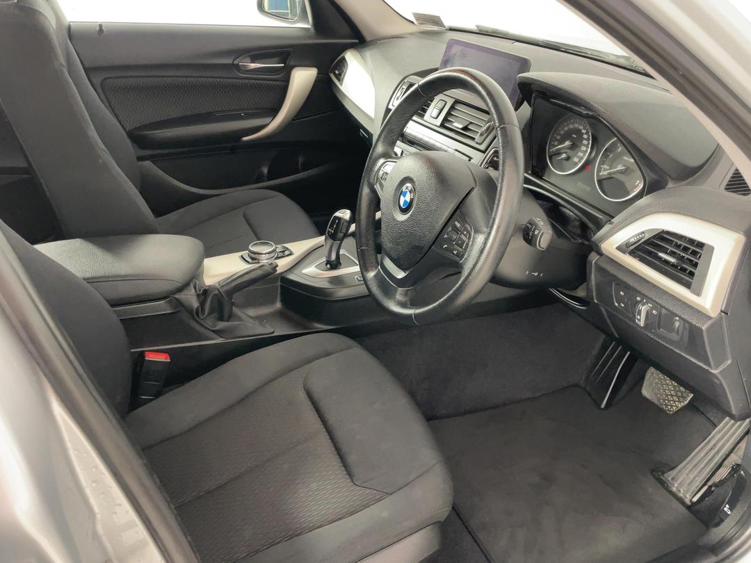 Photo '16' of BMW 1 Series
