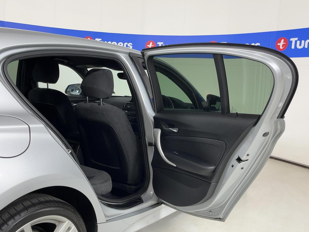 Photo '19' of BMW 1 Series