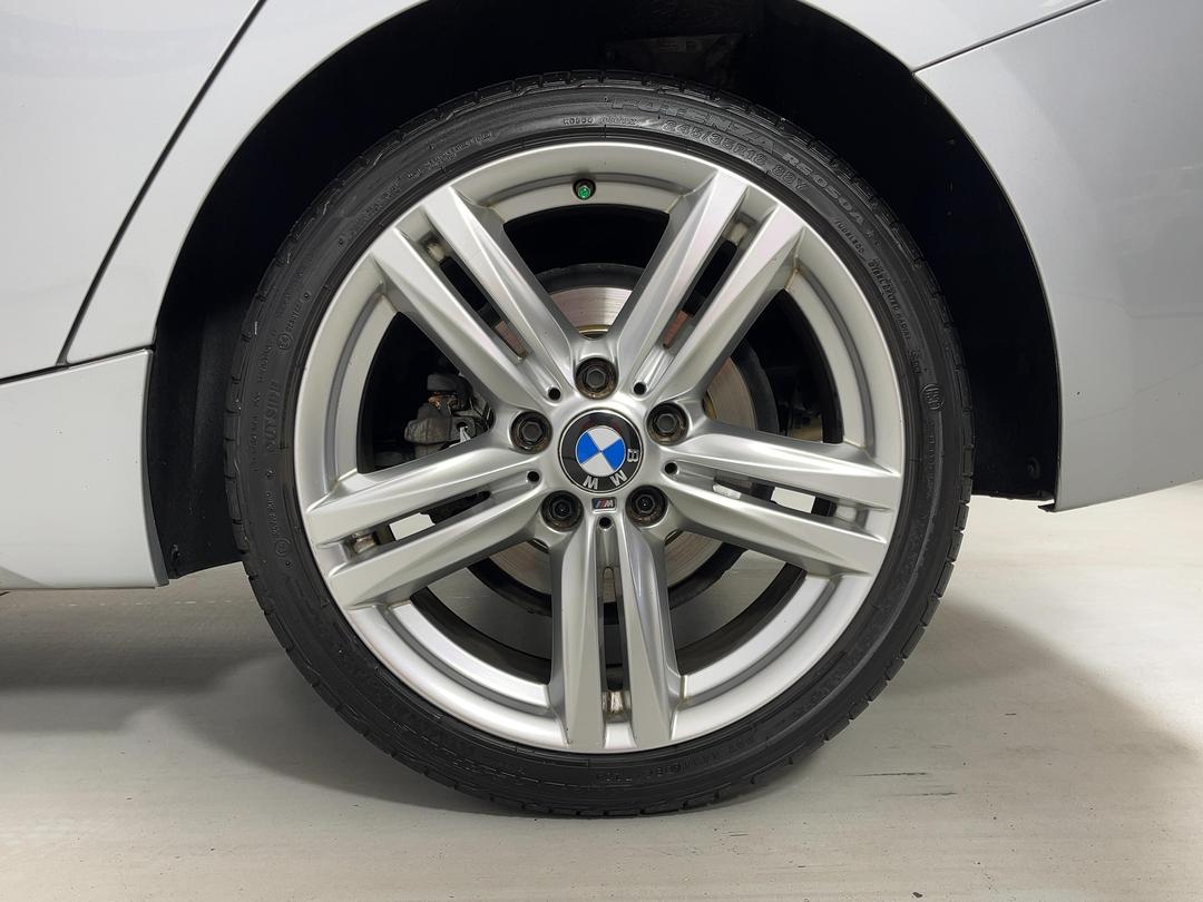 Photo '11' of BMW 1 Series