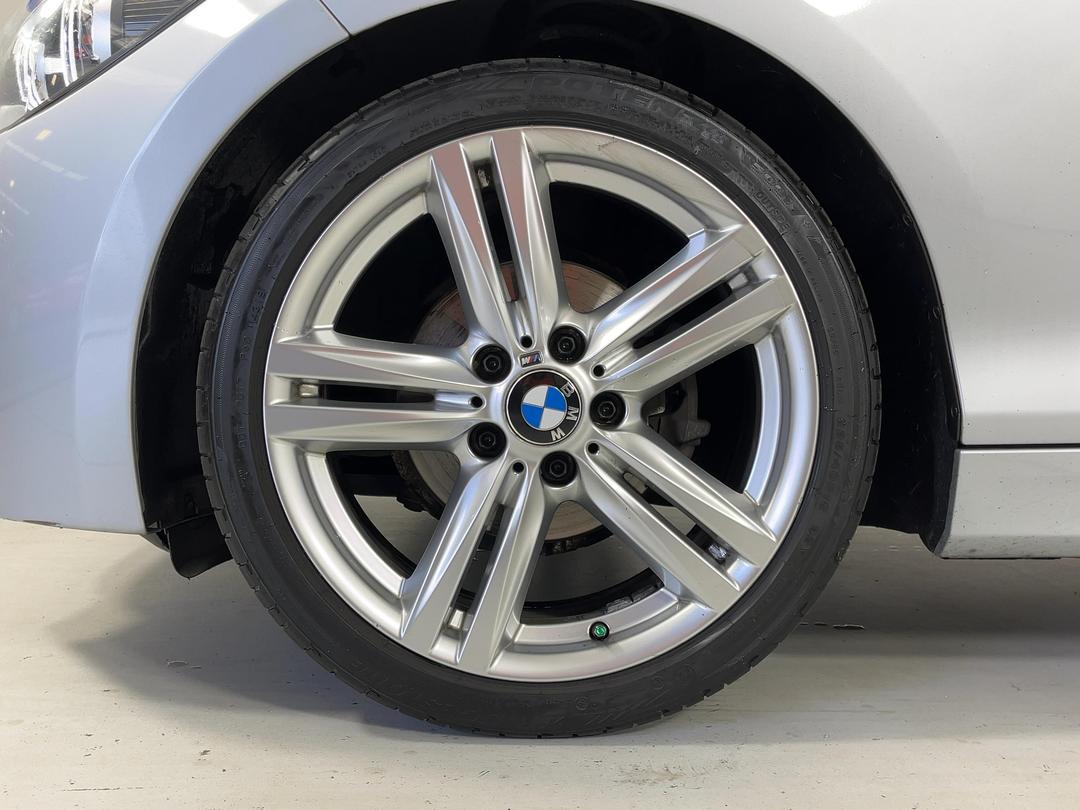 Photo '10' of BMW 1 Series