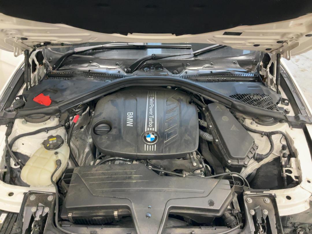 Photo '19' of BMW 3 Series 320D