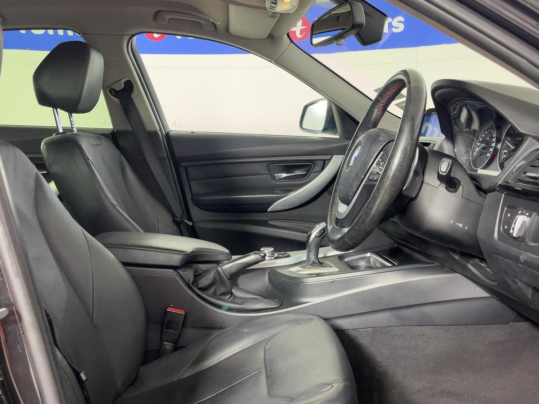 Photo '14' of BMW 3 Series 320D Photo '14' of BMW 3 Series 320D