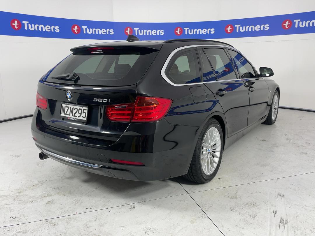 Photo '7' of BMW 3 Series