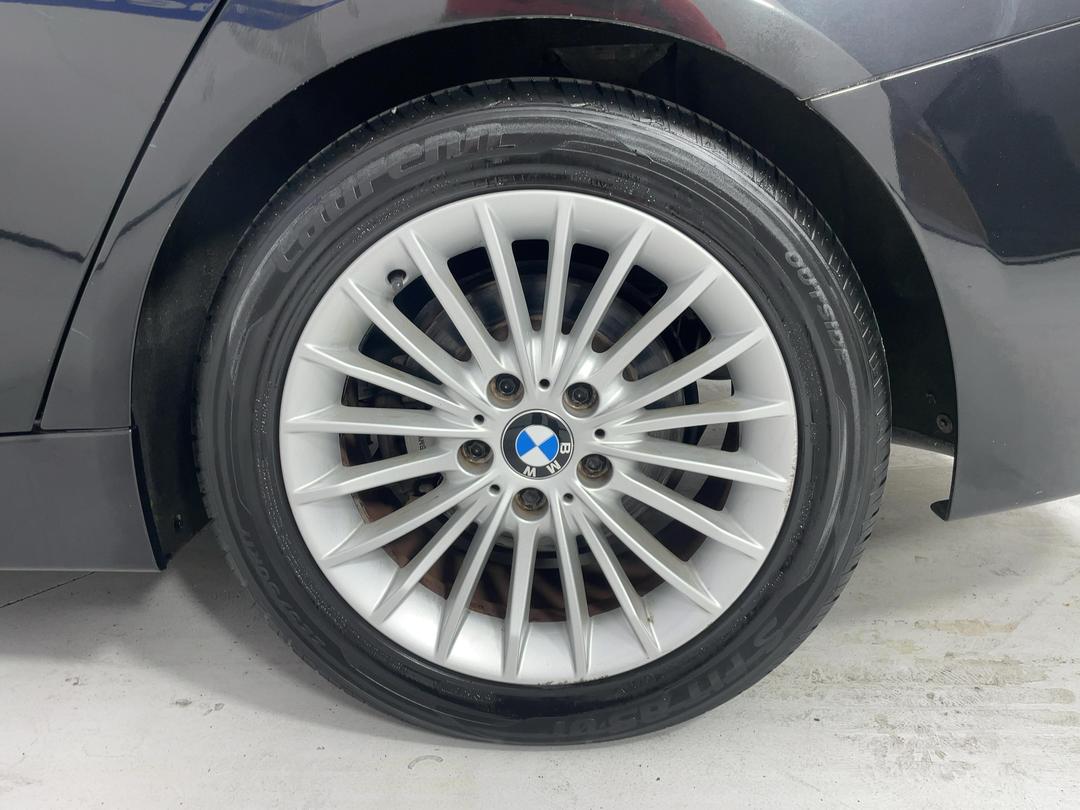 Photo '11' of BMW 3 Series