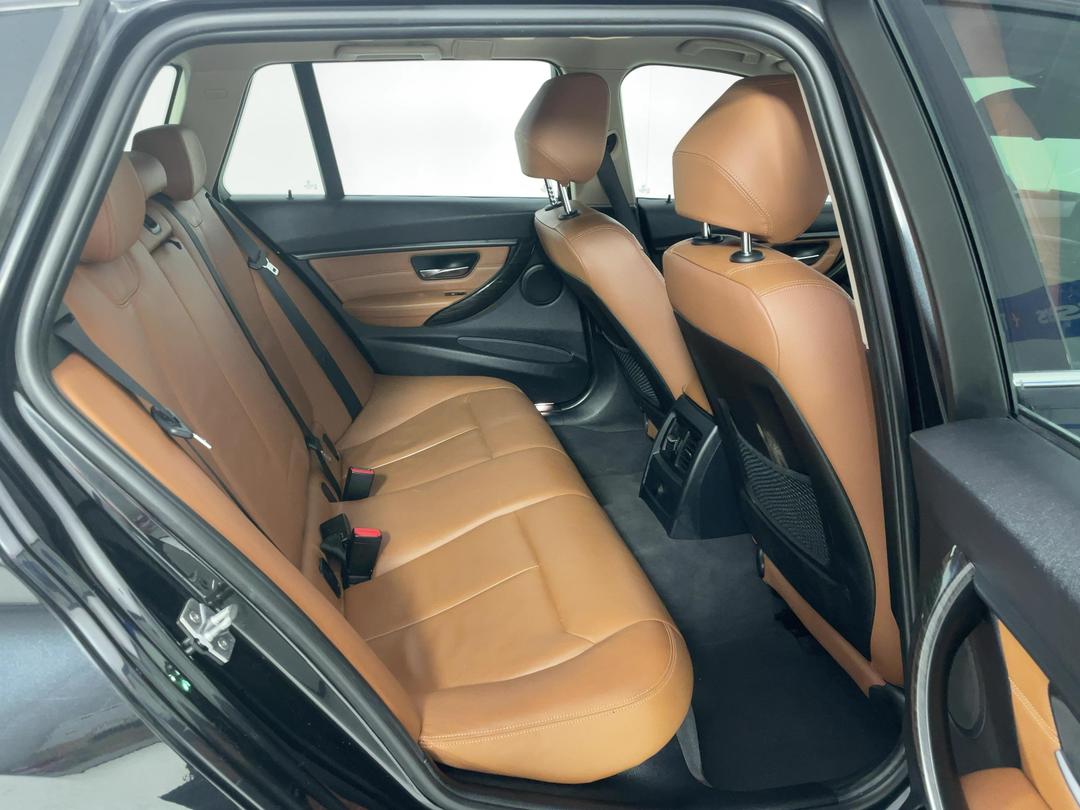 Photo '20' of BMW 3 Series