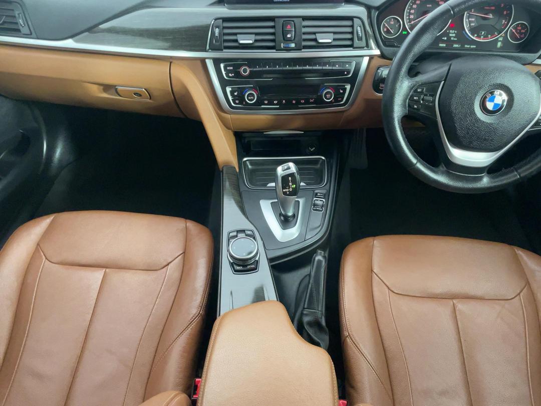 Photo '18' of BMW 3 Series