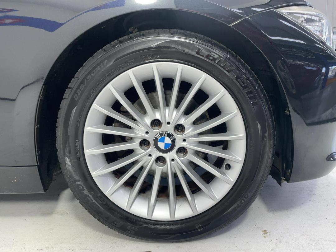 Photo '9' of BMW 3 Series