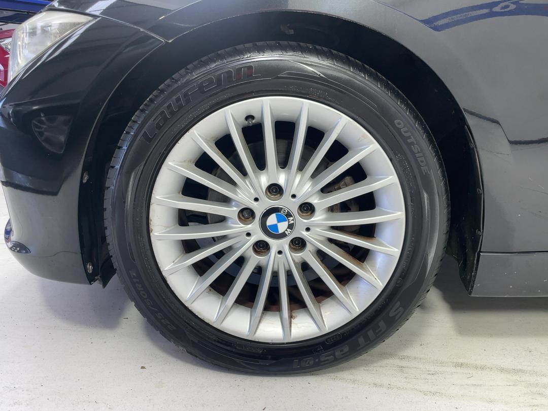 Photo '10' of BMW 3 Series