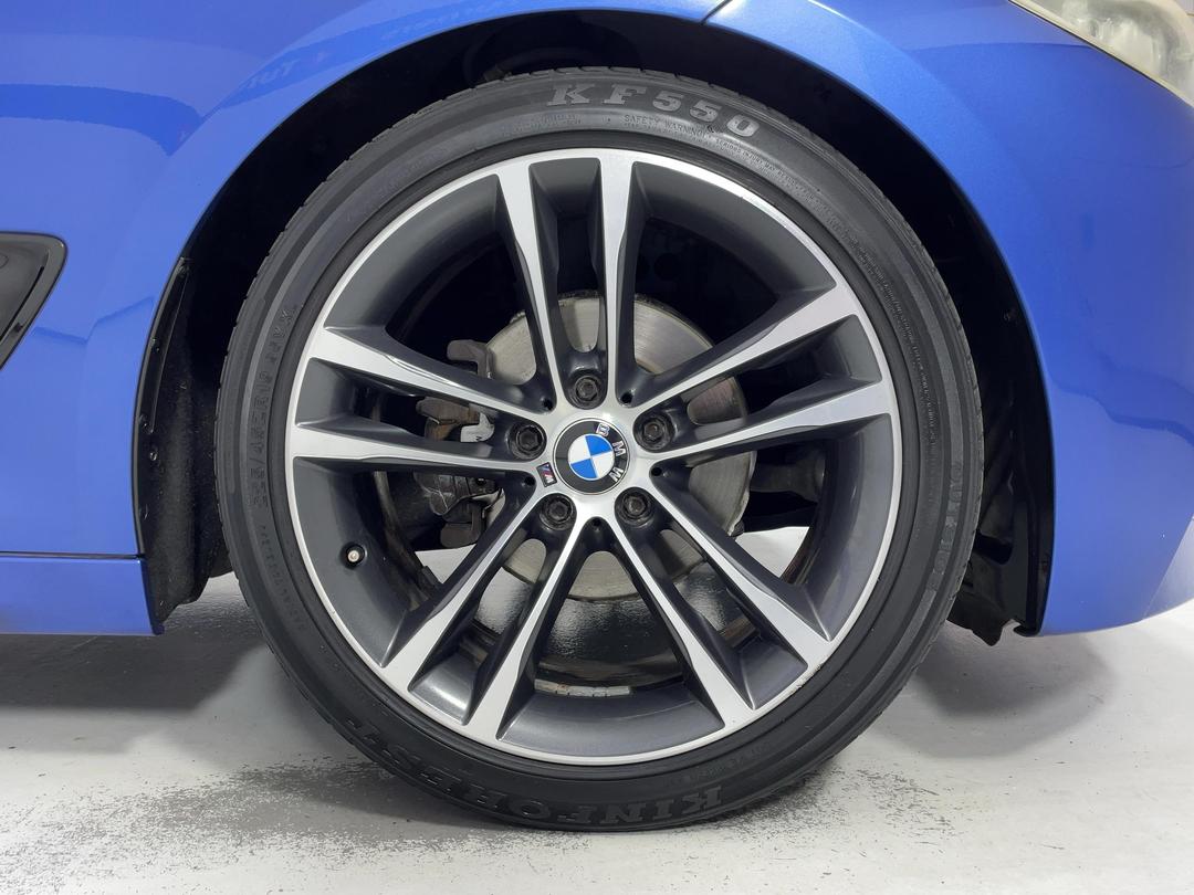 Photo '9' of BMW 3 Series
