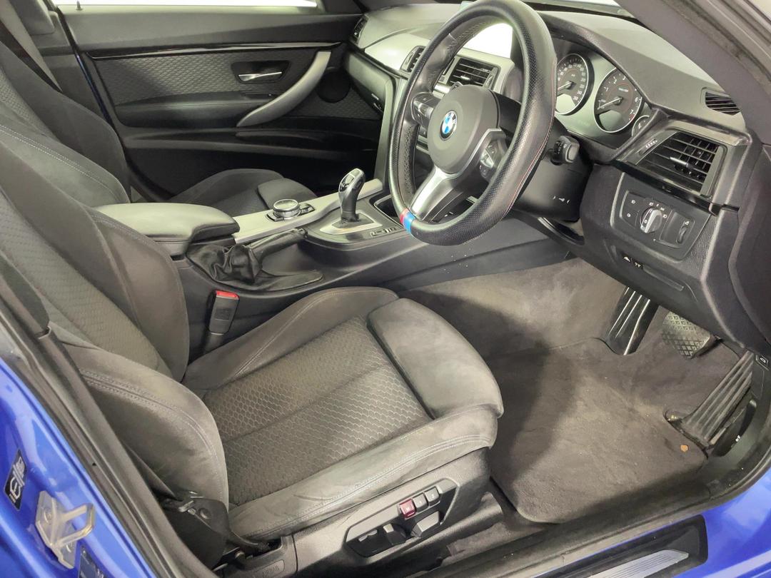 Photo '16' of BMW 3 Series