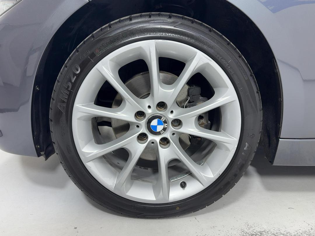 Photo '10' of BMW 3 Series