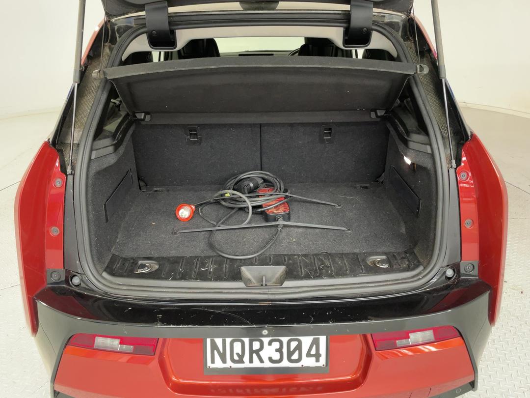 Photo '14' of BMW I3