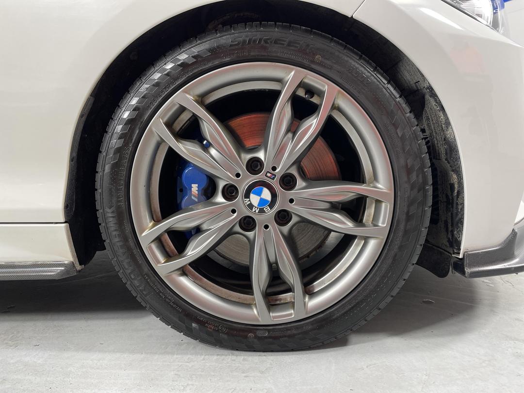 Photo '9' of BMW M235I