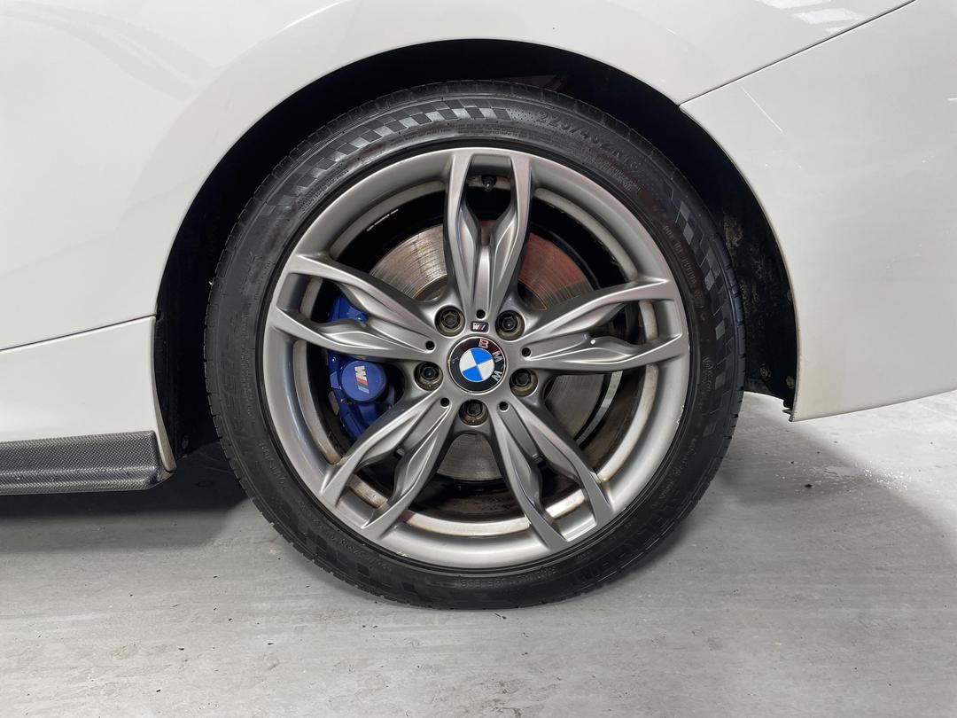 Photo '11' of BMW M235I