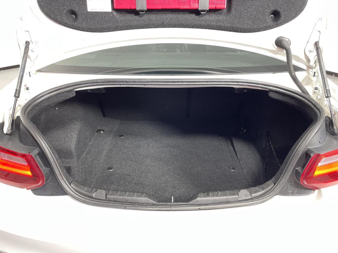 Photo '14' of BMW M235I