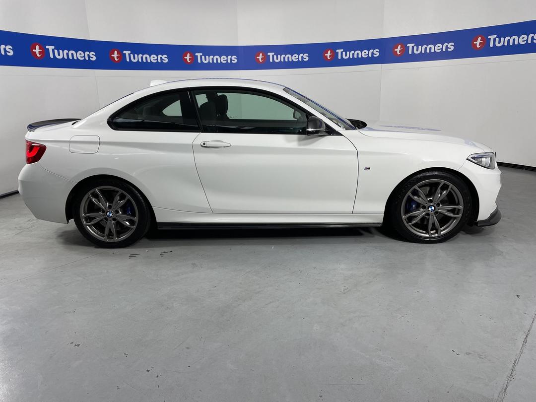 Photo '22' of BMW M235I